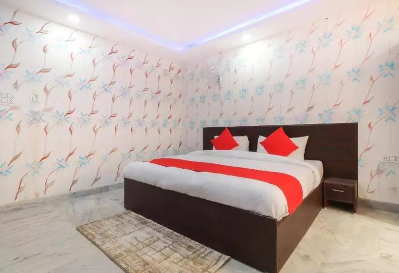 ホテル O Ghar Residency