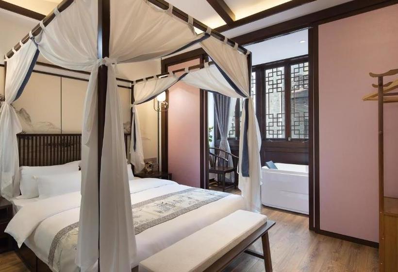 Hotel Floral  Fenghuang Feng Xue Ye Gui Ren