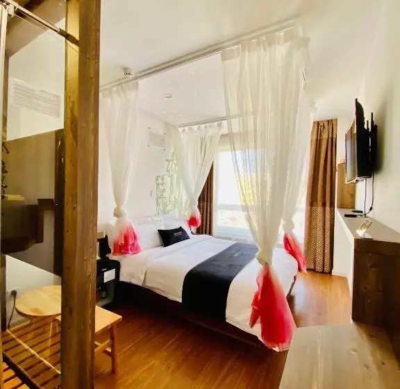 هتل Nomado Boutique