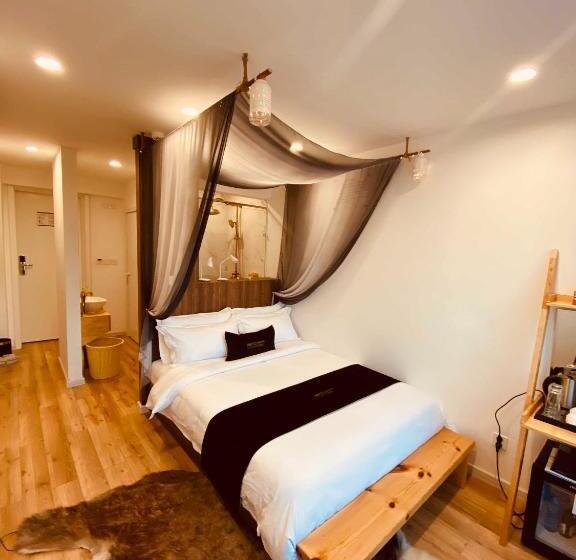 هتل Nomado Boutique