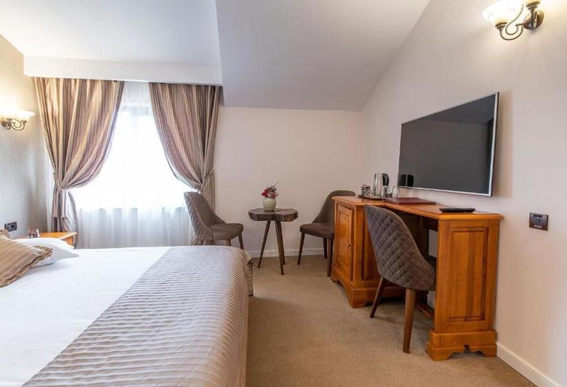 Red Confort Hotel Boutique