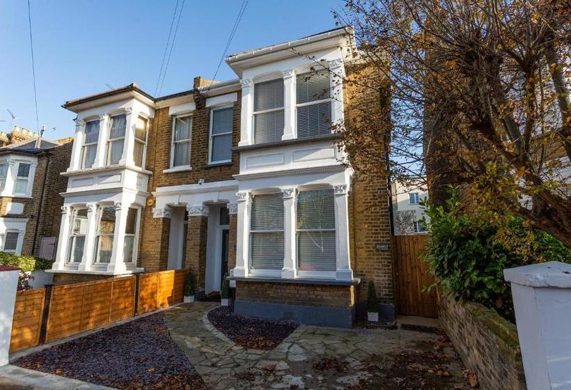 ペンション Park Studios