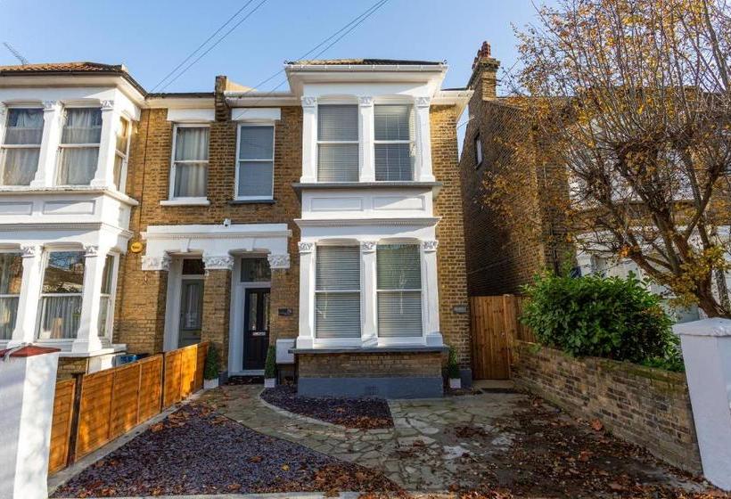 ペンション Park Studios