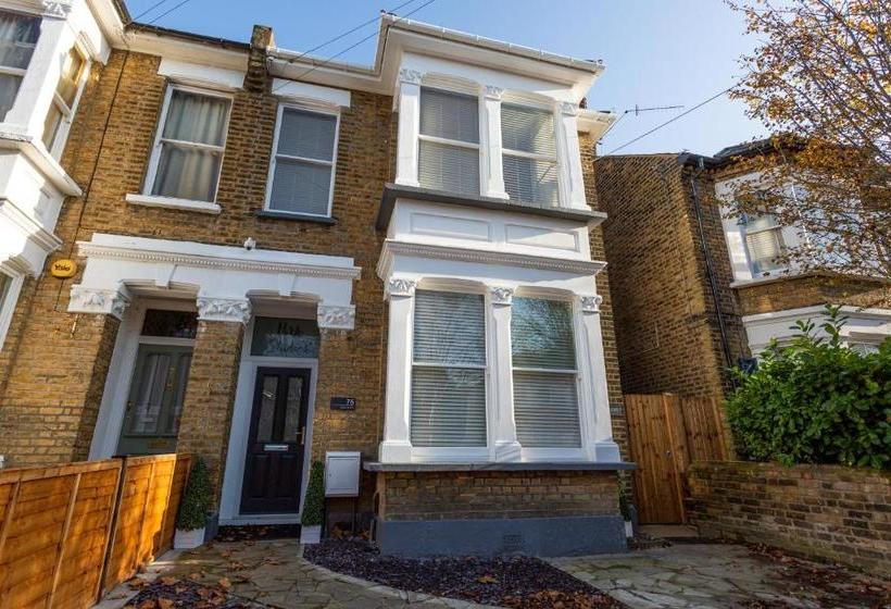 ペンション Park Studios