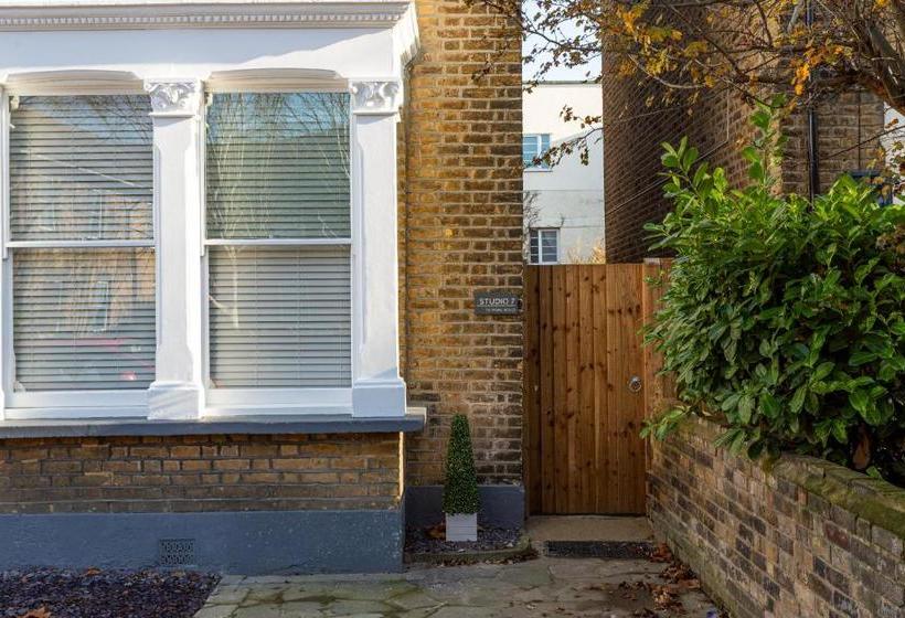 ペンション Park Studios