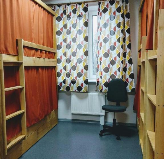 هاستل Megapolis On Sviatoshyno