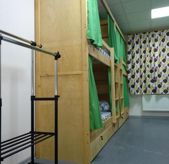 هاستل Megapolis On Sviatoshyno