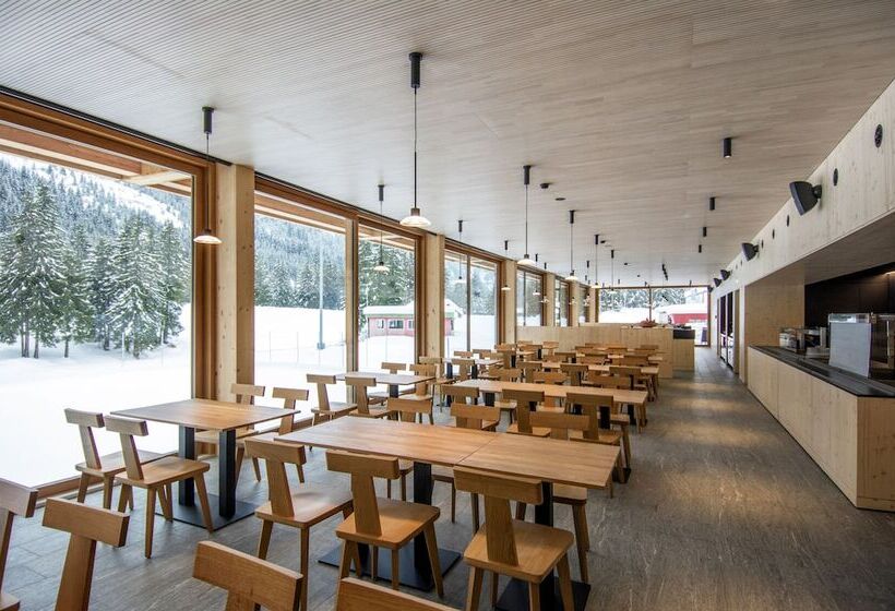 ホテル Campra Alpine Lodge & Spa