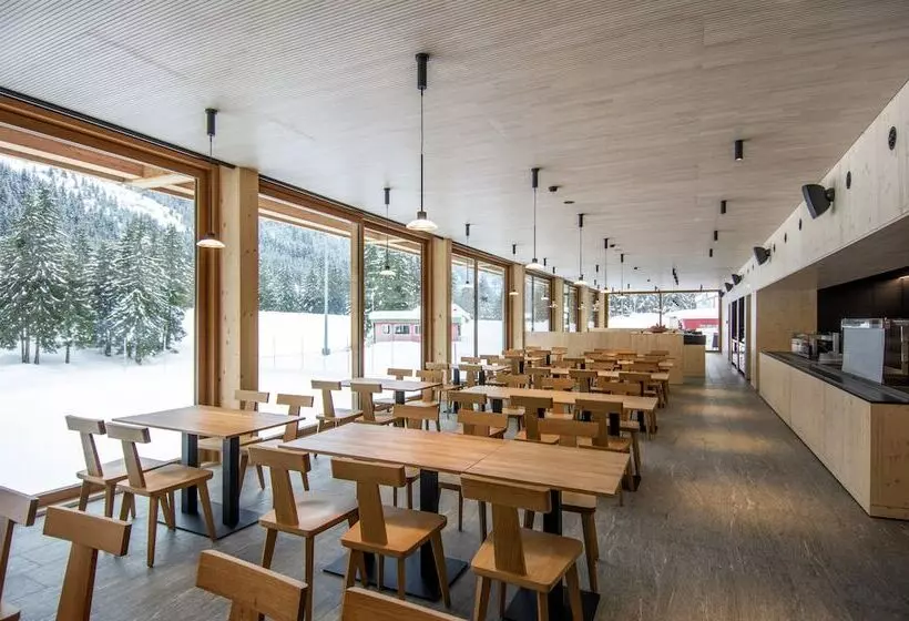 Hotelli Campra Alpine Lodge & Spa