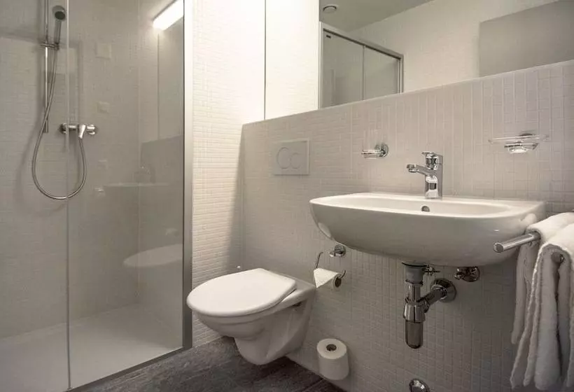 Hotelli Campra Alpine Lodge & Spa