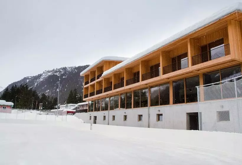 Hotelli Campra Alpine Lodge & Spa