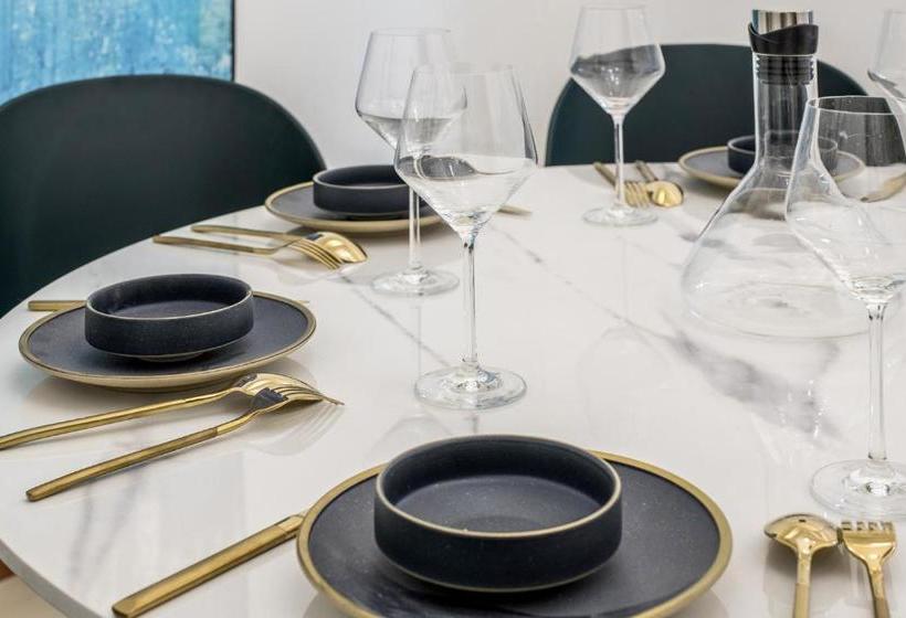 هتل Chongqing·yuzhong·xiaoshizi·