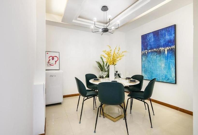 هتل Chongqing·yuzhong·xiaoshizi·