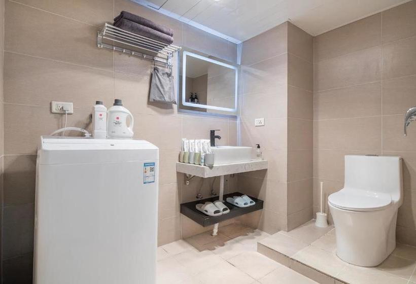 هتل Chongqing·yuzhong·xiaoshizi·