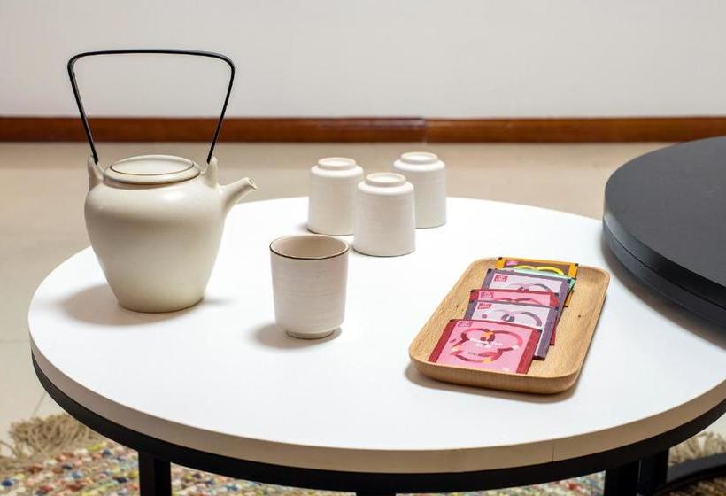 هتل Chongqing·yuzhong·xiaoshizi·