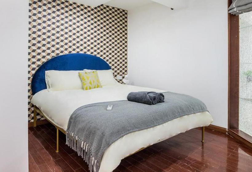 هتل Chongqing·yuzhong·xiaoshizi·