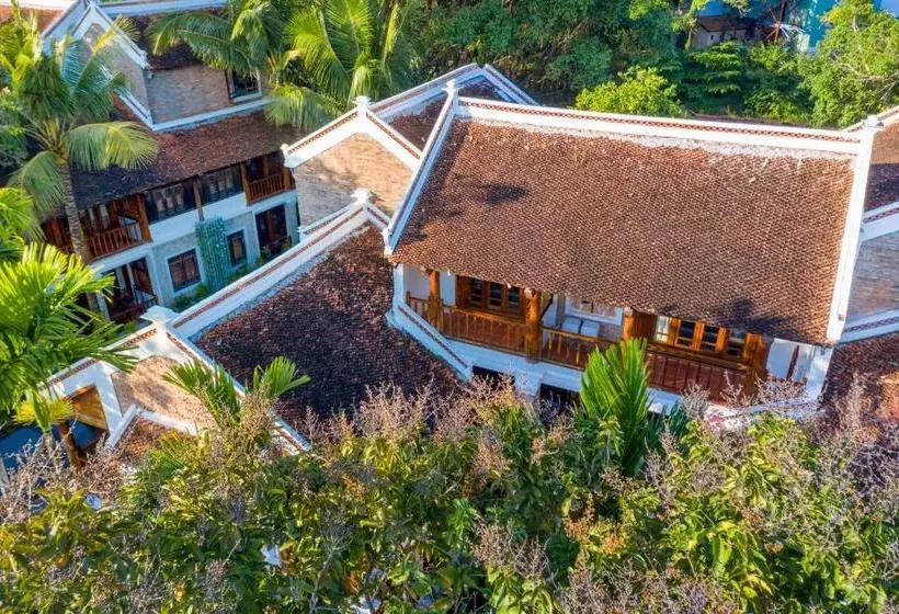 هتل Old Town Resort Phu Quoc