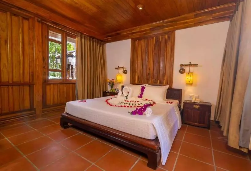 هتل Old Town Resort Phu Quoc