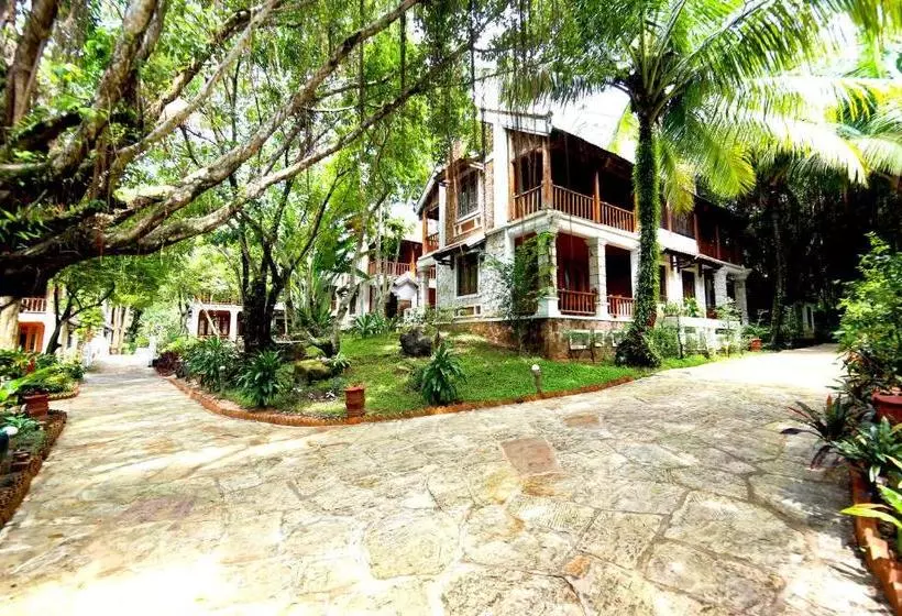 هتل Old Town Resort Phu Quoc