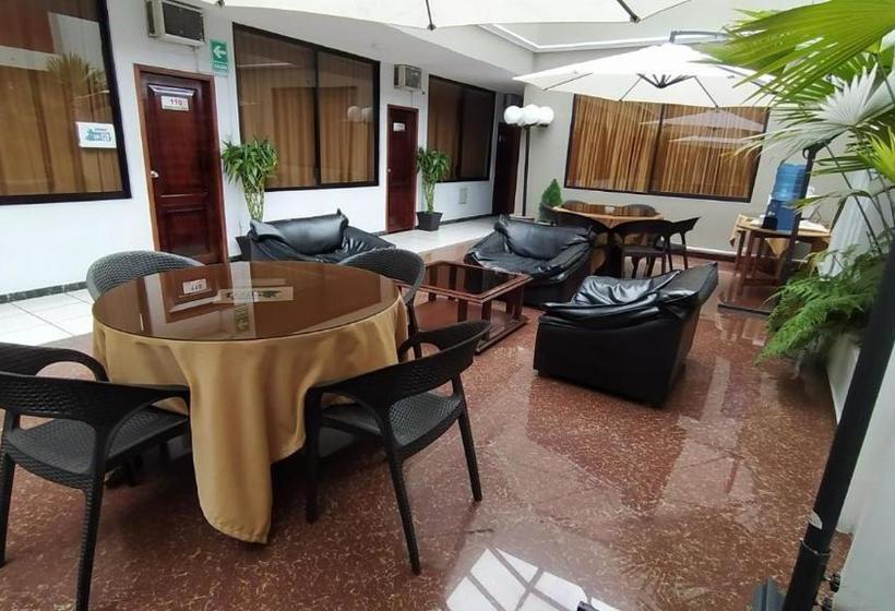 בית מלון כפרי Puerta Del Sol