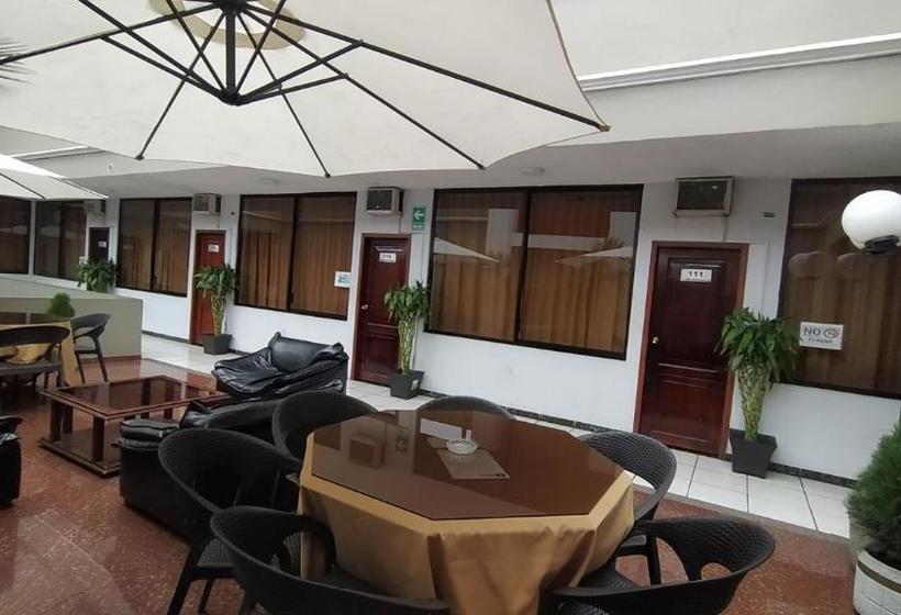 בית מלון כפרי Puerta Del Sol