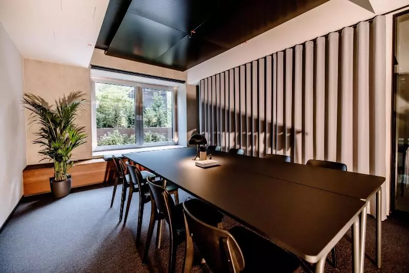 Hotelli The Flag West M