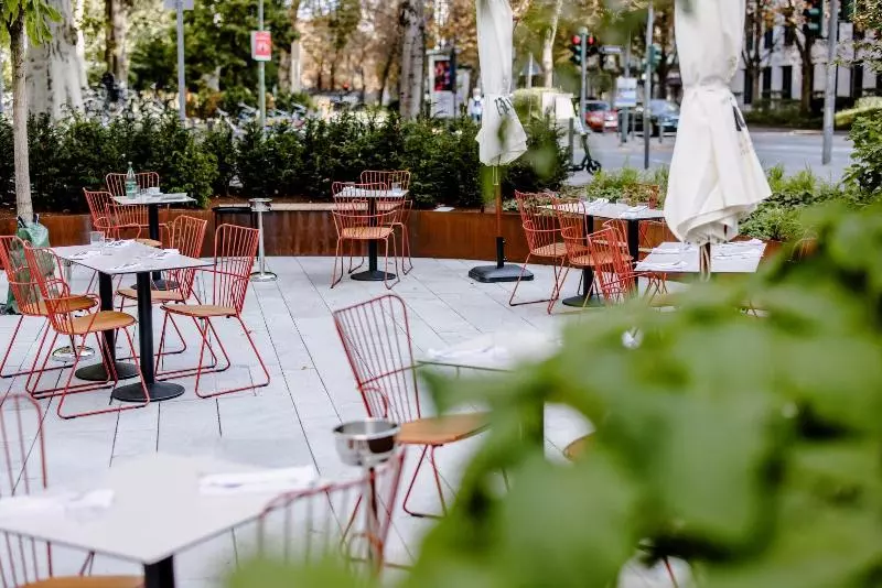 Hotelli The Flag West M