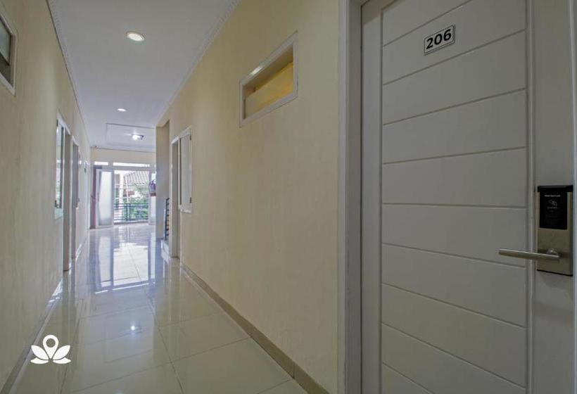 فندق De 80's Matraman