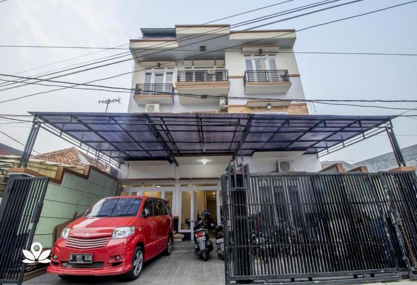 فندق De 80's Matraman