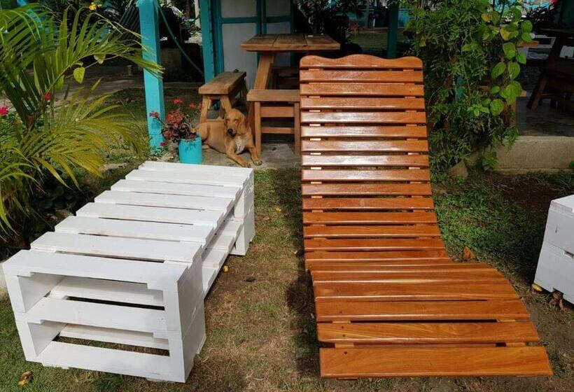 Hotel Cabañas Los Almendros