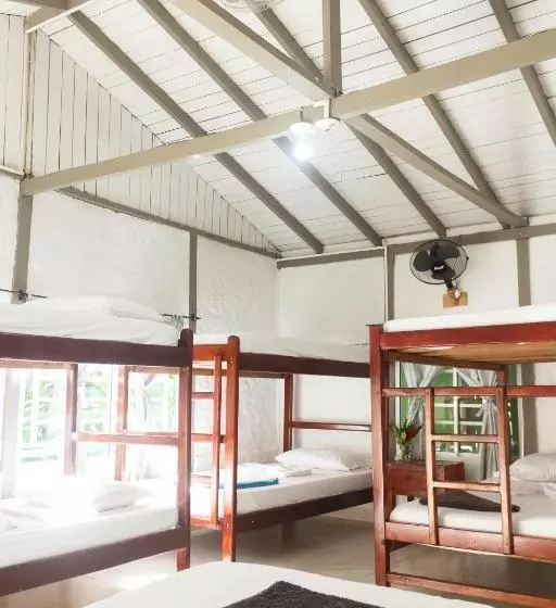 Hotelli Cabañas Los Almendros