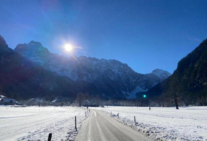 هتل Turistična Kmetija čerček