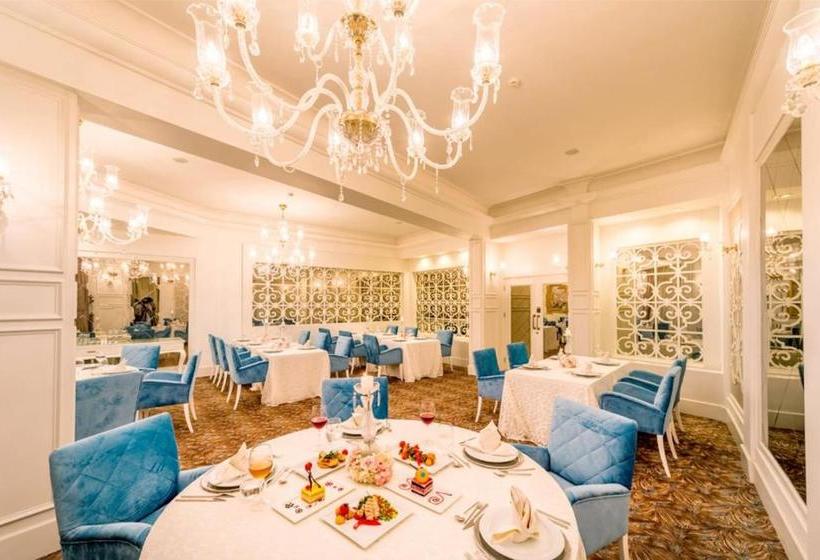 هتل Vuni Palace Luxury Resort & Beach & Casino