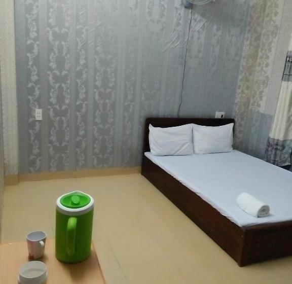 مُتل Nhà Nghỉ Hiền Quý 3