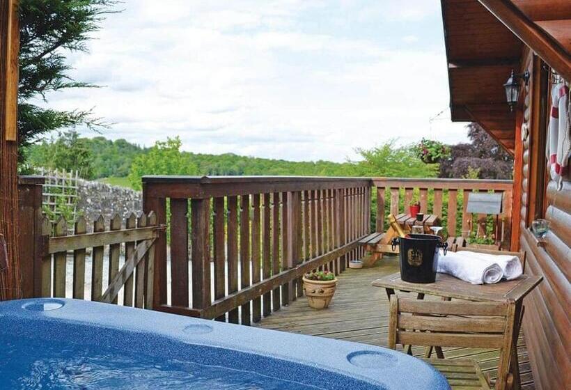 渡假胜地  Brookside Leisure Park