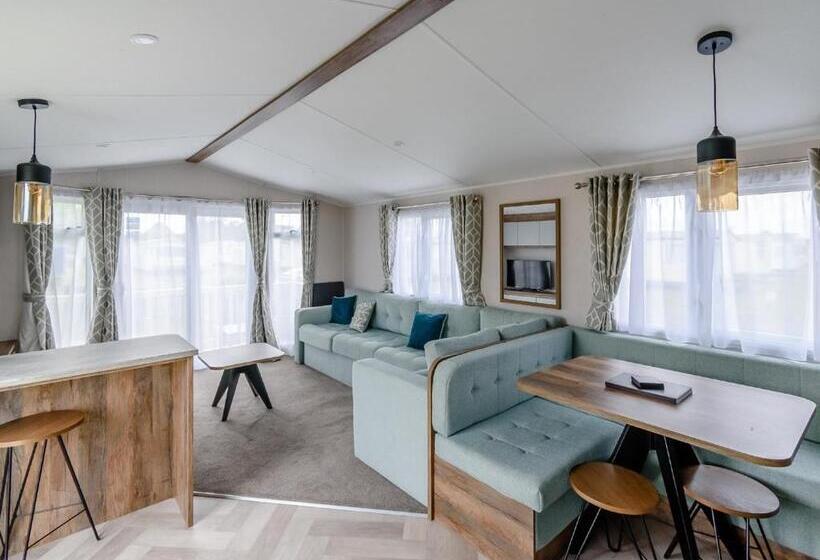 리조트 Grange Leisure Park