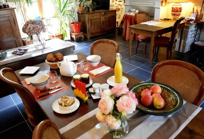 Aamiaismajoitus (B&B) Les Gites Du Bourg