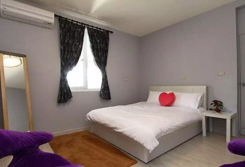 تختخواب و صبحانه Lucky Taitung