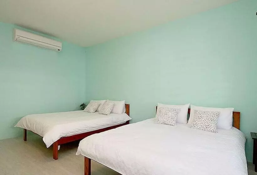 تختخواب و صبحانه Lucky Taitung