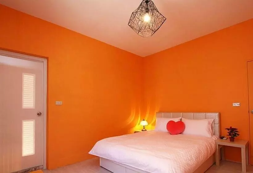 تختخواب و صبحانه Lucky Taitung