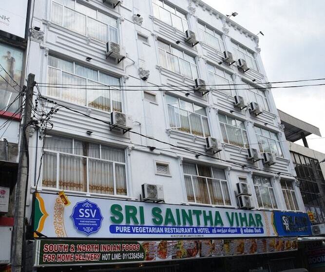 בית מלון כפרי Sain Regincy