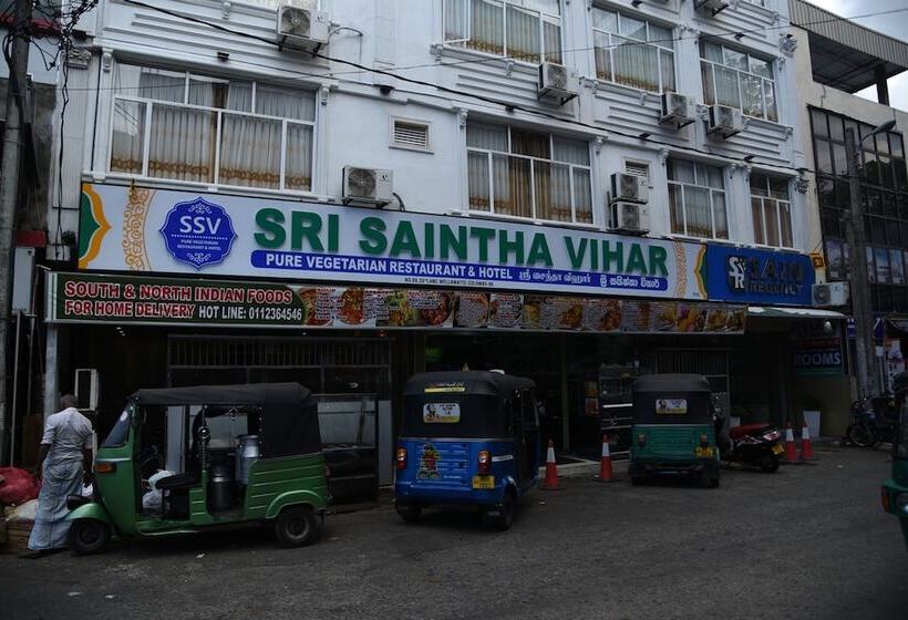 בית מלון כפרי Sain Regincy