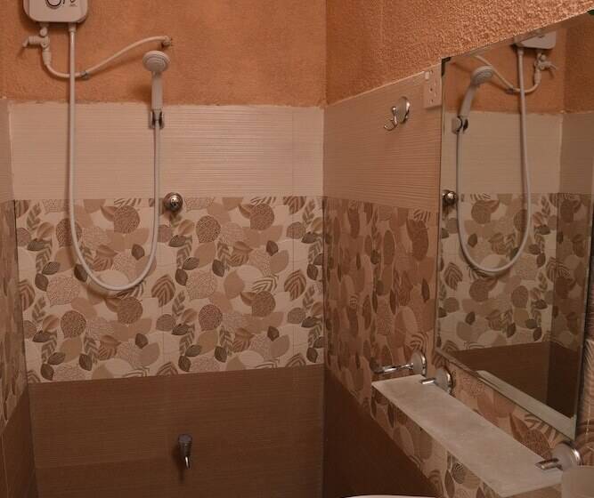 בית מלון כפרי Sain Regincy