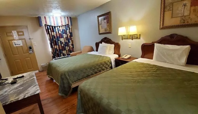 호텔 Fairbridge Inn & Suites