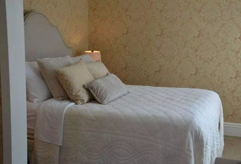 בית מלון כפרי Maplewood