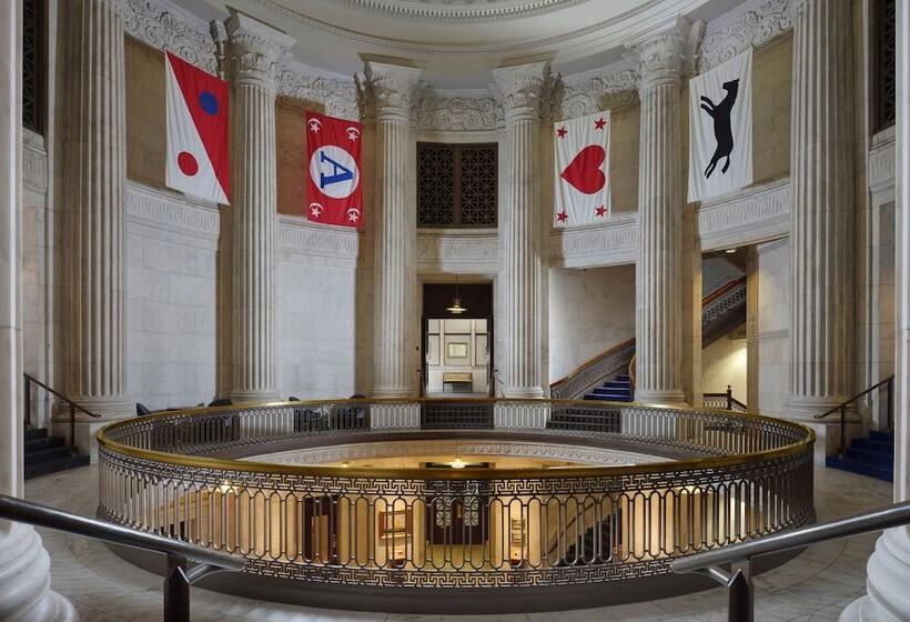 هتل Marriott Vacation Club® At Custom House, Boston