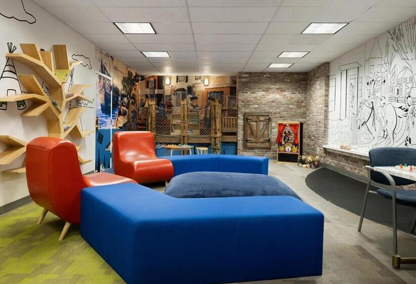 هتل Marriott Vacation Club® At Custom House, Boston