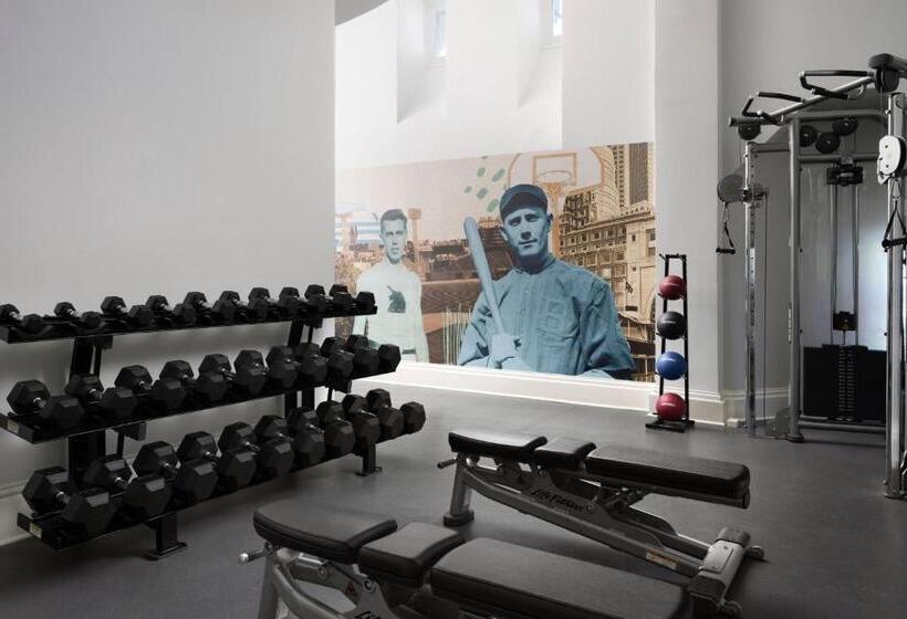 هتل Marriott Vacation Club® At Custom House, Boston