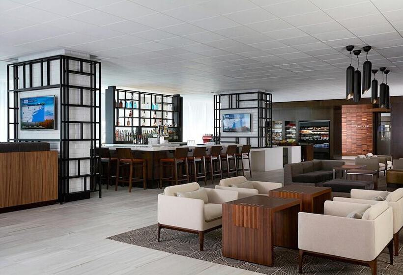 Hotel New York Marriott At The Brooklyn Bridge