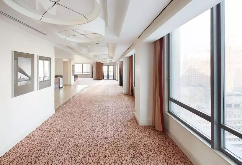 فندق New York Marriott At The Brooklyn Bridge